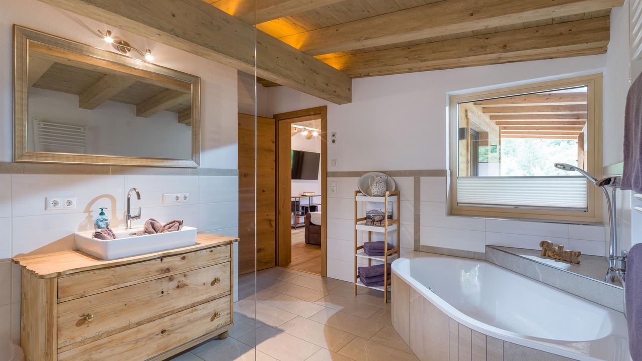 Ferienhaus_Paula_Innsbruckerstrasse_51_Going_Badez Ferienhaus_Paula_Innsbruckerstrasse_51_Going_Badez